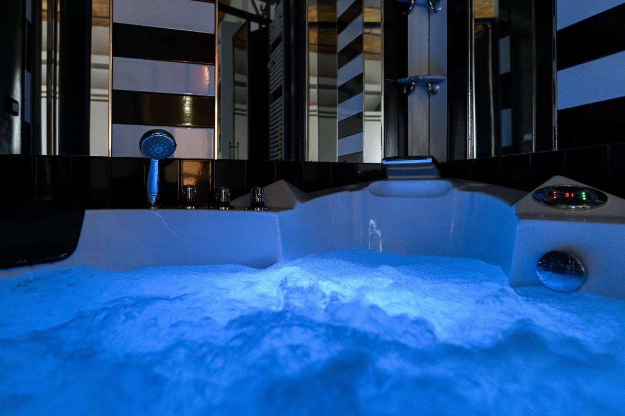شقة Stylish With Jacuzzi By Ndp Rent روما المظهر الخارجي الصورة
